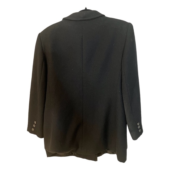 A black blazer with pockets in large - Picture 4 of 4